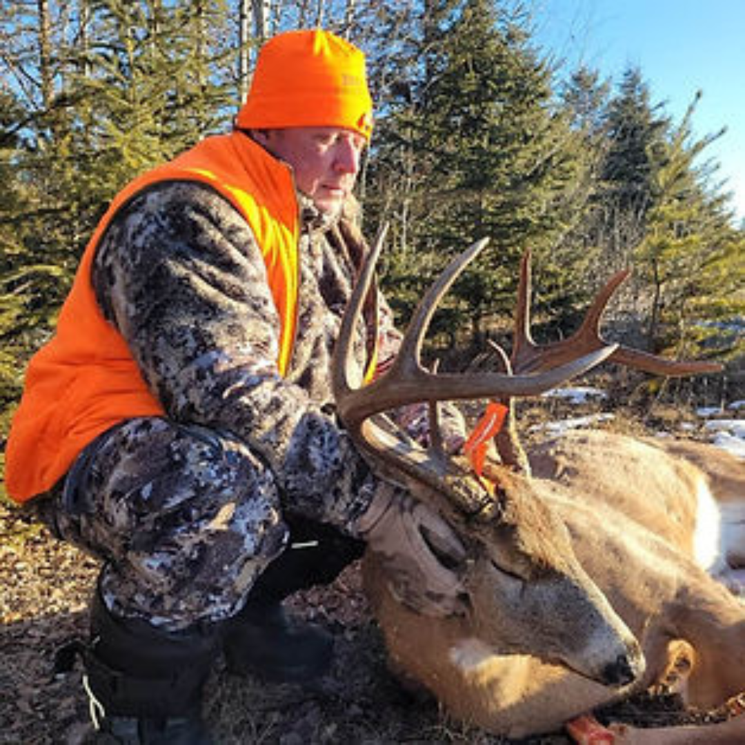 saskatchewan trophy whitetail trophy black bear hunts canadian